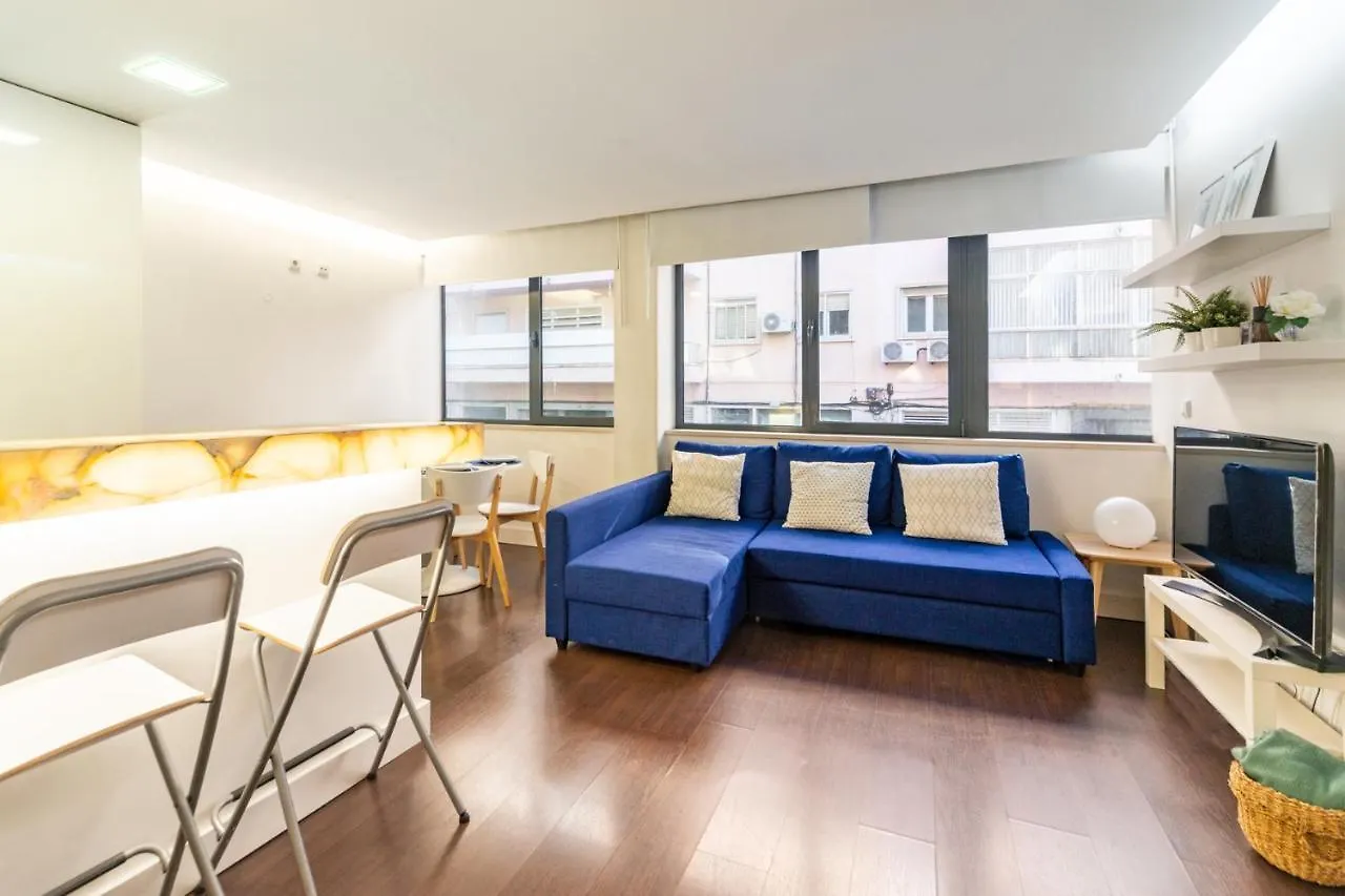 Comfortable Apartment In Marques De Pombal Lisboa