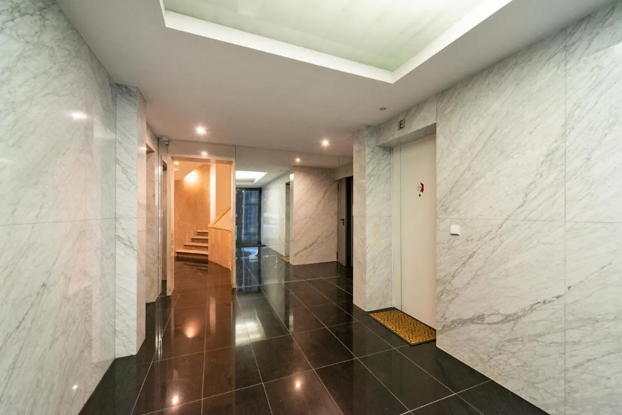 Comfortable Apartment In Marques De Pombal Lisboa