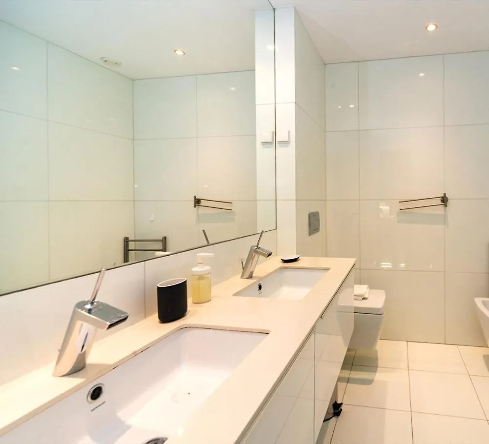 Comfortable Apartment In Marques De Pombal Lisboa